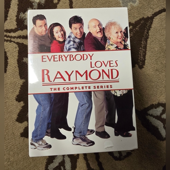 Everybody Loves Raymod Complete Series - Picture 1 of 1